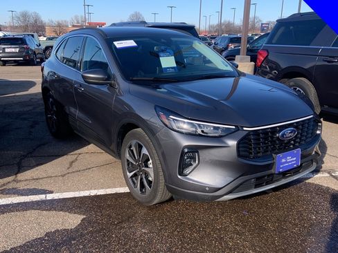 Certified 2023 Ford Escape Platinum image 2