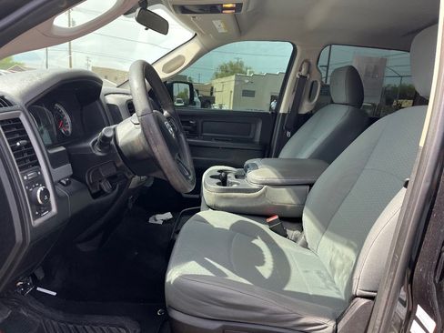 Used 2017 RAM 1500 Express w/ Black Ram 1500 Express Group AWD/4WD image 11