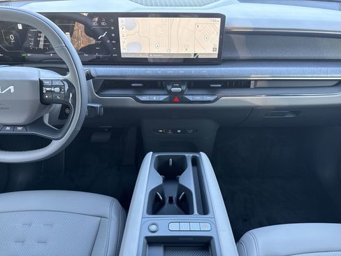 New 2026 Kia EV9 Wind image 14