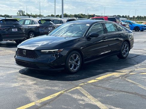 Used 2024 Honda Accord EX image 7