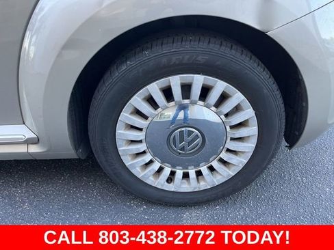 Used 2016 Volkswagen Beetle 1.8T S FWD image 24