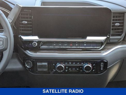 New 2026 GMC Sierra 1500 Elevation image 29