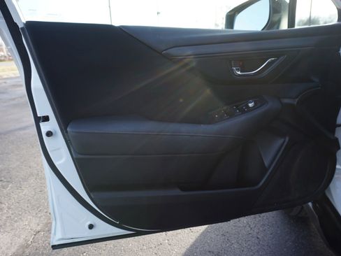 Used 2024 Subaru Outback Premium image 15