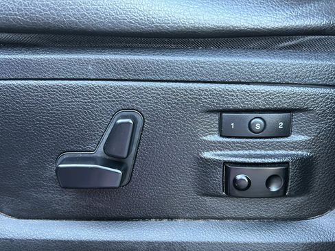 Used 2014 RAM 3500 Laramie image 38