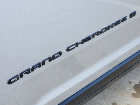 New 2026 Jeep Grand Cherokee Altitude RWD image 8