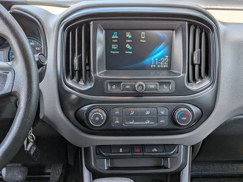 Used 2018 Chevrolet Colorado W/T RWD image 15