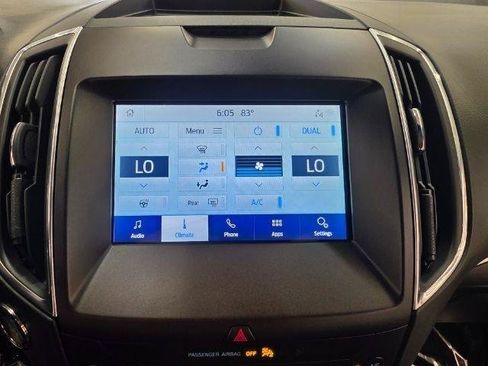 Used 2020 Ford Edge Titanium w/ Cargo Accessory Package FWD image 25