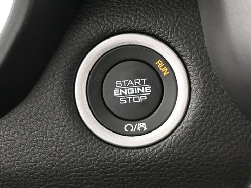 Used 2026 RAM 1500 Laramie AWD/4WD image 30