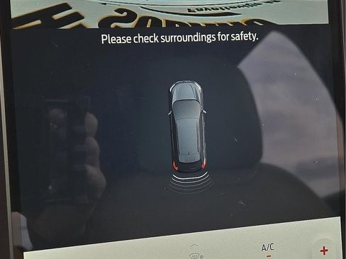 Used 2023 Ford Edge SEL w/ Convenience Package AWD/4WD image 16