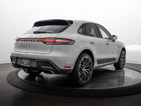 Certified 2026 Porsche Macan AWD/4WD image 7