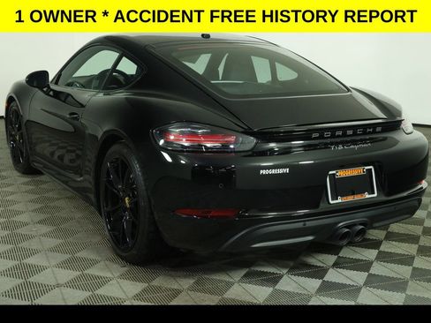 Used 2025 Porsche 718 Cayman RWD image 4