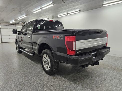 Used 2020 Ford F250 Platinum w/ FX4 Off-Road Package AWD/4WD image 7