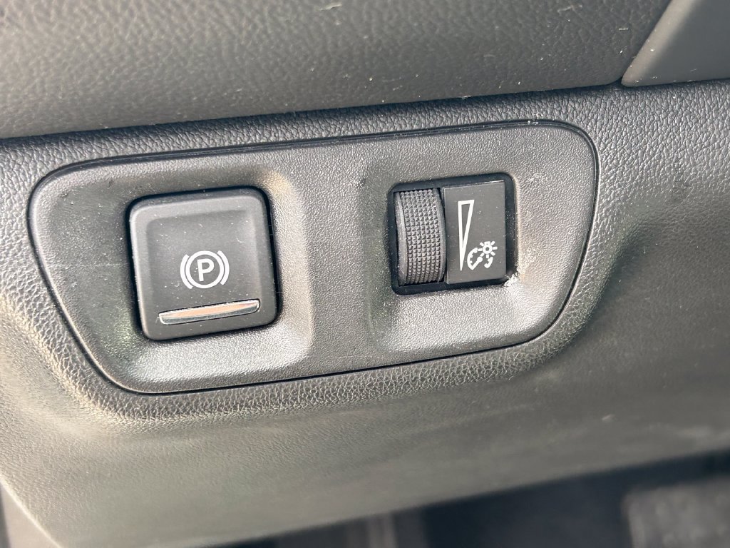 Used 2020 GMC Acadia SLT FWD image 29