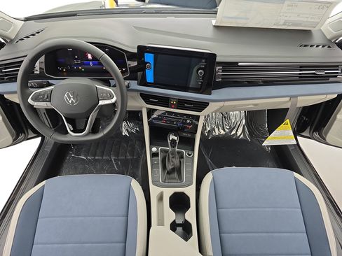 New 2026 Volkswagen Jetta SE image 9