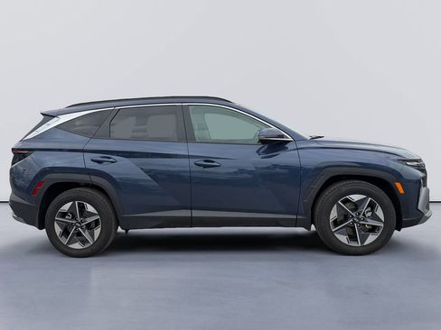 New 2026 Hyundai Tucson SEL FWD image 2
