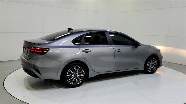 Used 2024 Kia Forte GT-Line w/ GT-Line Premium Package FWD image 8