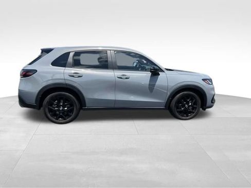Used 2024 Honda HR-V Sport image 8
