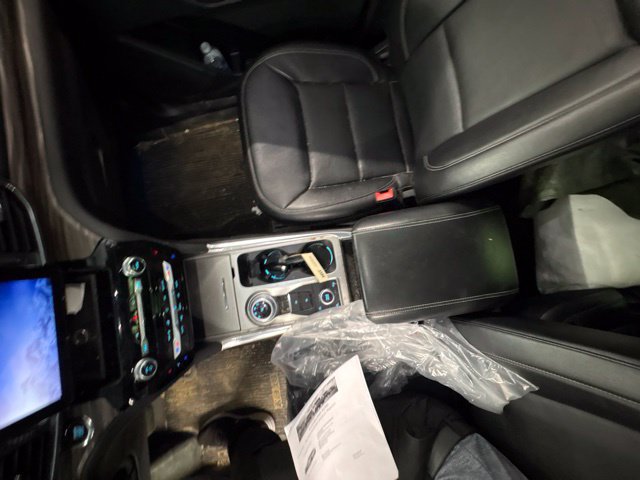 Used 2021 Ford Explorer Limited w/ Equipment Group 301A AWD/4WD image 36