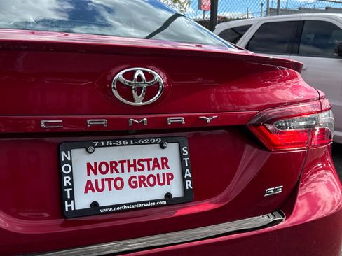 Used 2022 Toyota Camry SE w/ Audio Upgrade Package image 7