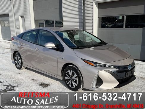 Used 2017 Toyota Prius Prime Plus image 1