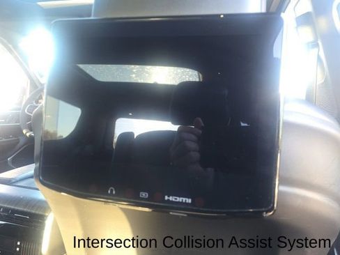 Used 2023 Jeep Wagoneer Series III w/ Convenience Group I image 31