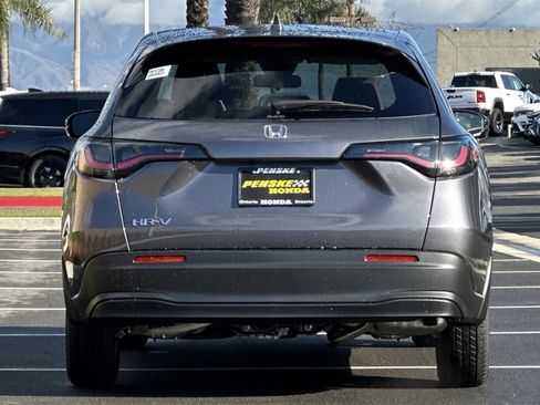 New 2026 Honda HR-V LX image 5