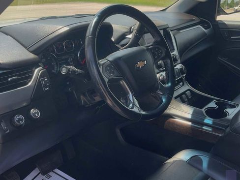Used 2019 Chevrolet Suburban LT AWD/4WD image 14