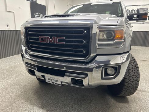 Used 2018 GMC Sierra 3500 SLT AWD/4WD image 2