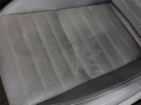 Used 2024 Mitsubishi Outlander SE AWD/4WD image 15