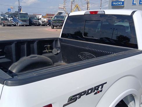 Used 2017 Ford F150 XLT w/ Equipment Group 302A Luxury image 7