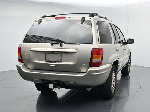 Used 2004 Jeep Grand Cherokee Limited w/ Trailer Tow Group IV AWD/4WD image 6