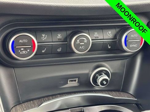 Used 2023 Alfa Romeo Stelvio Ti AWD/4WD image 20