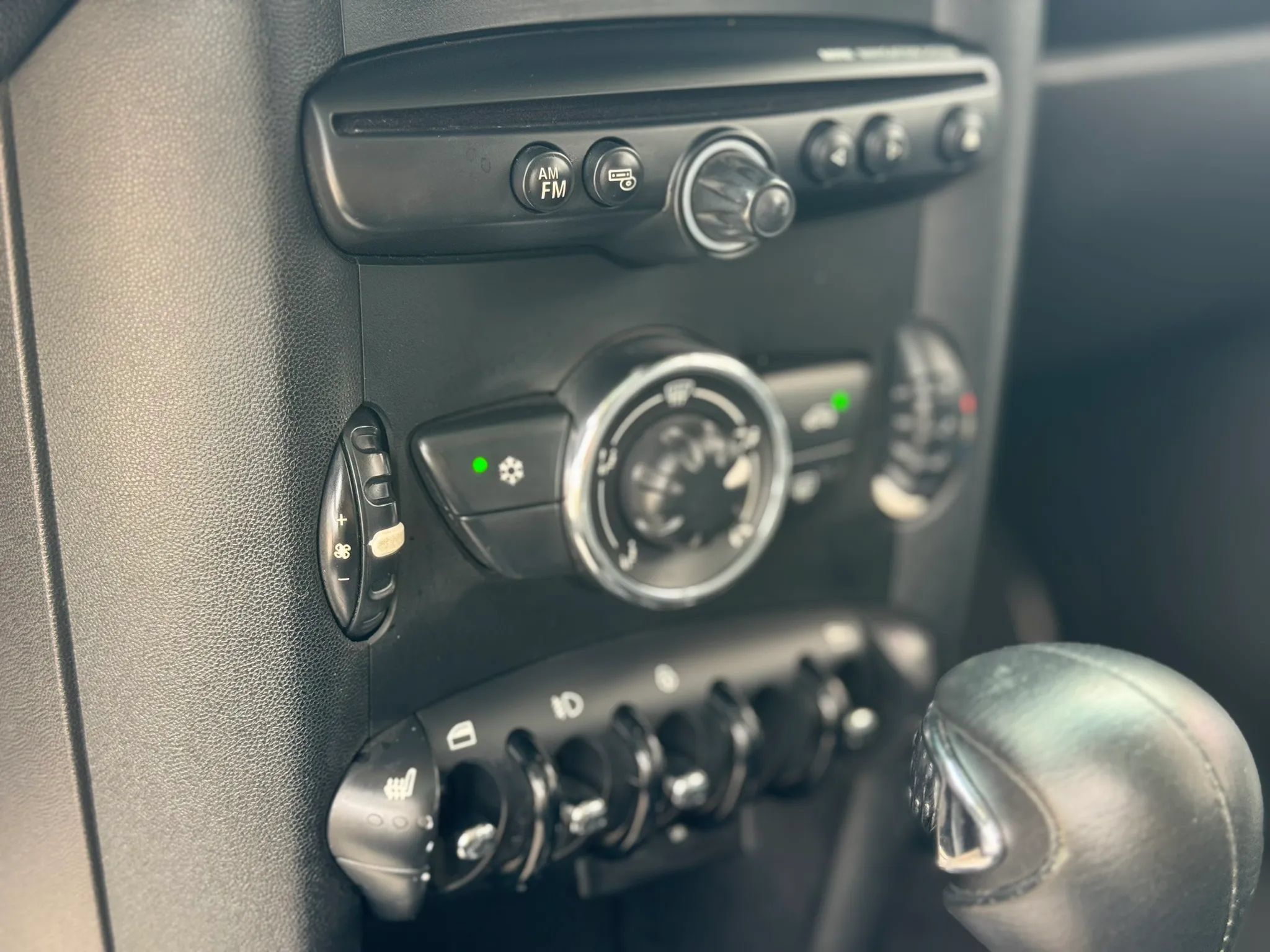 Used 2012 MINI Cooper Clubman FWD image 22