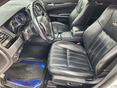 Used 2019 Chrysler 300 S image 13