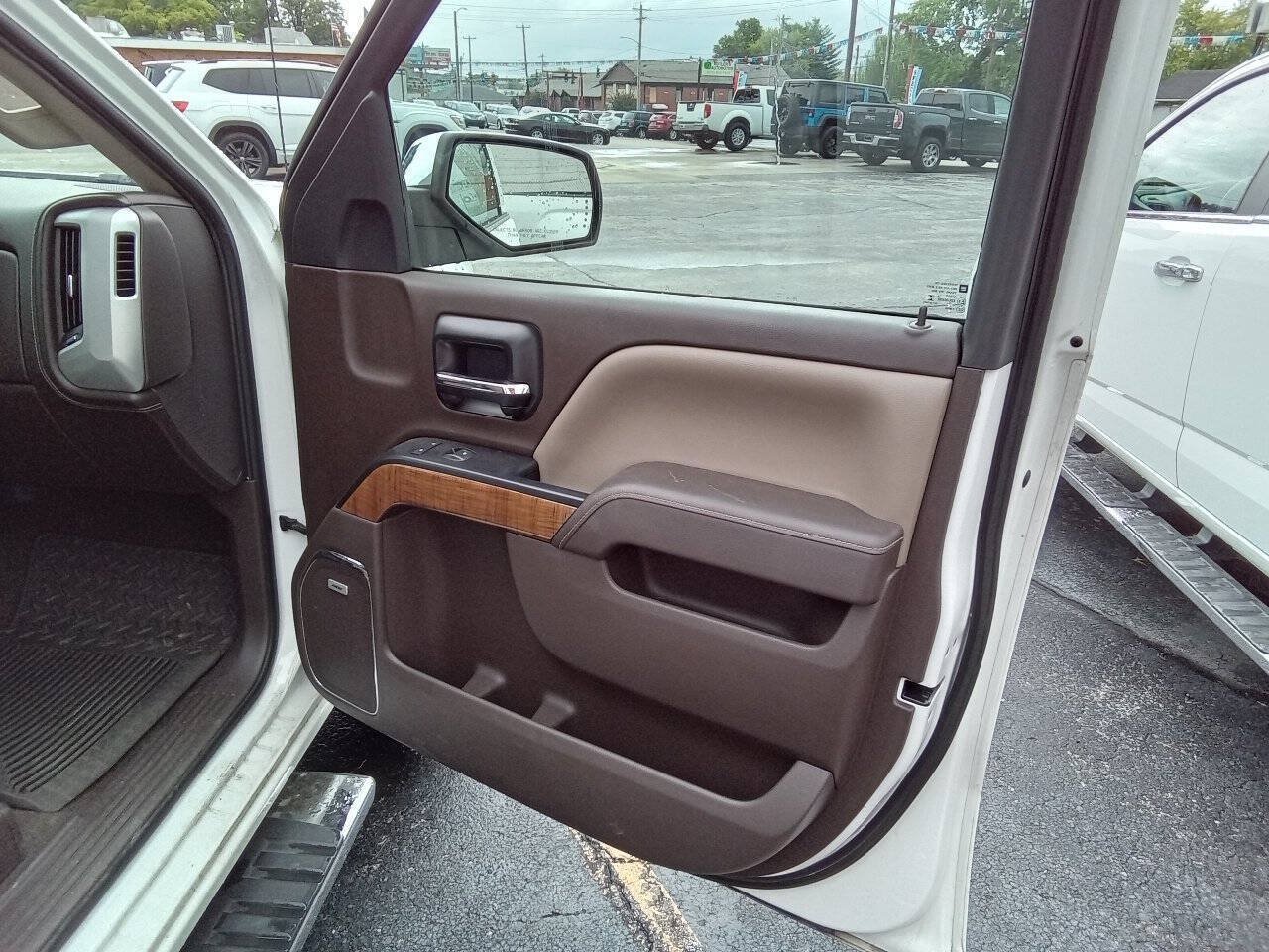 Used 2014 GMC Sierra 1500 SLT w/ SLT Preferred Package AWD/4WD image 5