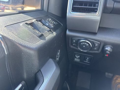 Used 2018 Ford F150 XLT w/ Equipment Group 302A Luxury image 15