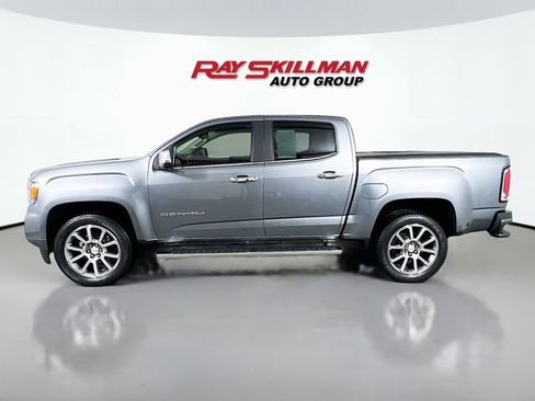 Used 2022 GMC Canyon Denali image 4