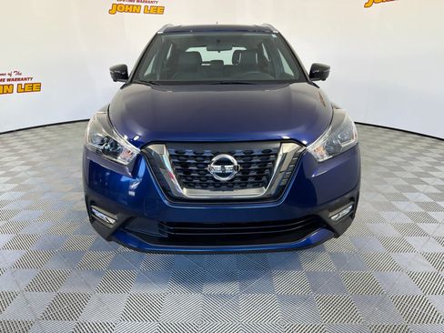Used 2019 Nissan Kicks SR w/ SR Premium Package FWD image 8
