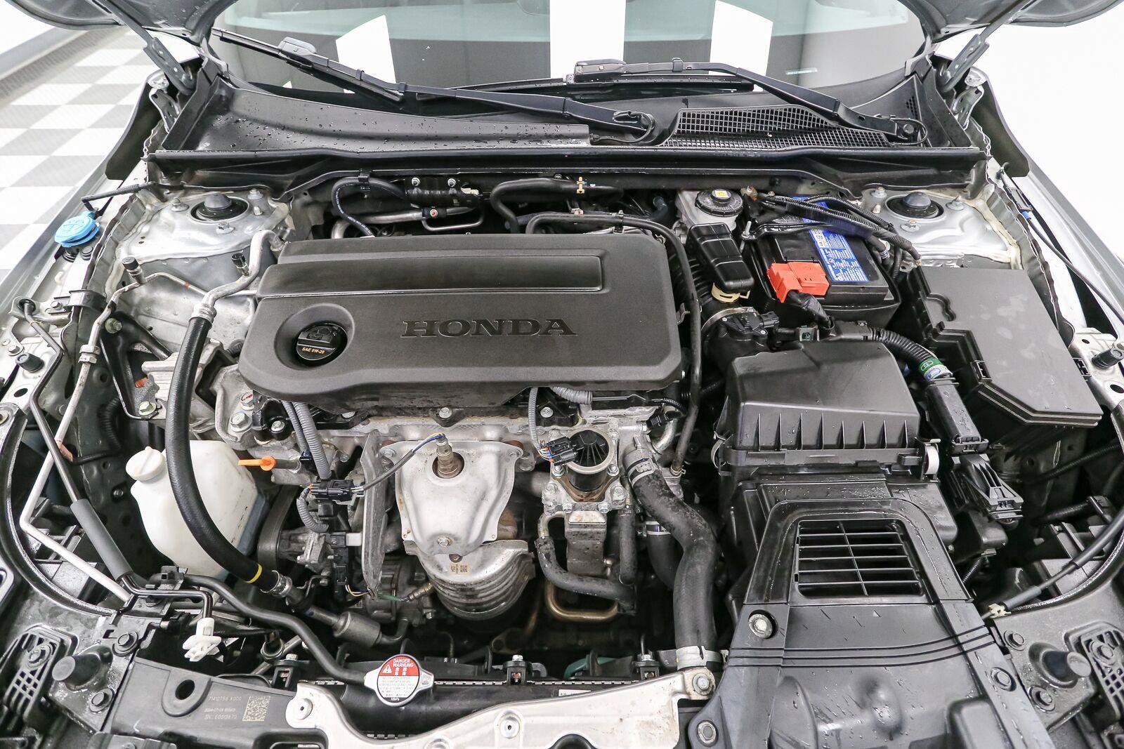 Used 2025 Honda Civic Sport image 13
