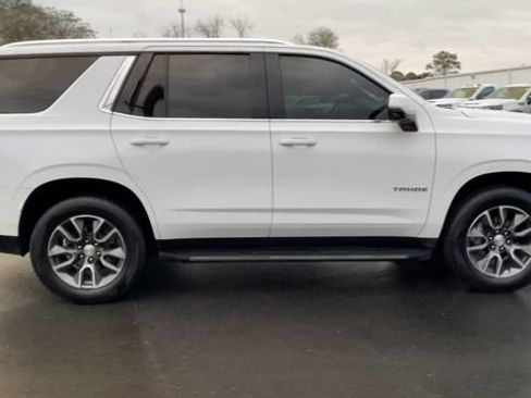 Used 2021 Chevrolet Tahoe LT w/ LT Signature Package RWD image 9