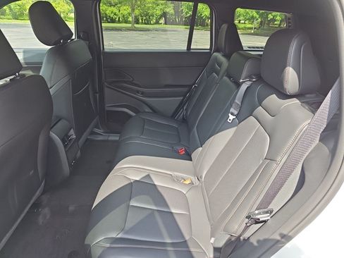 New 2026 Jeep Cherokee Limited AWD/4WD image 17