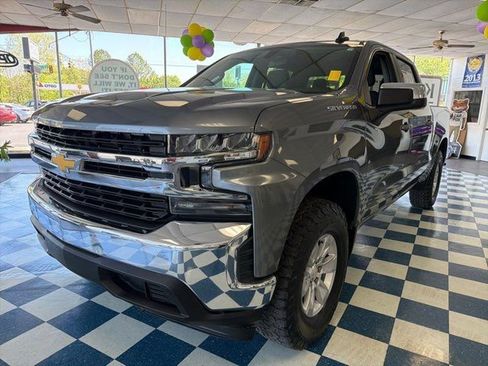 Used 2019 Chevrolet Silverado 1500 LT w/ All-Star Edition image 3
