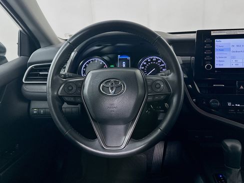 Used 2024 Toyota Camry SE image 18