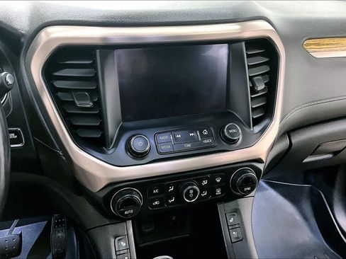Used 2019 GMC Acadia Denali AWD/4WD image 9