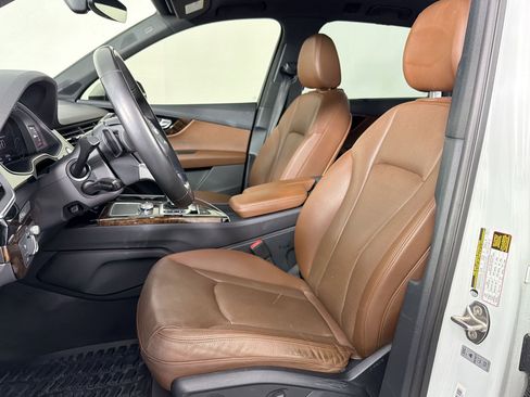 Used 2017 Audi Q7 3.0T Prestige image 5