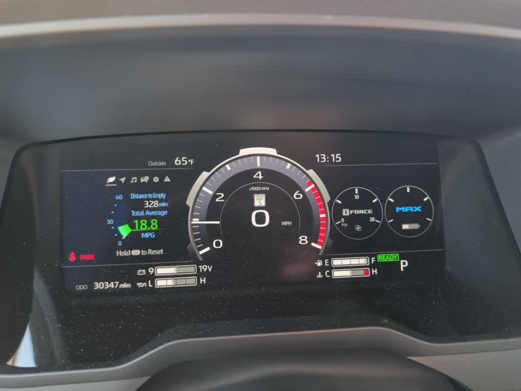 Used 2024 Toyota Sequoia Platinum AWD/4WD image 18