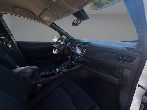 Used 2024 Nissan Leaf SV Plus image 32
