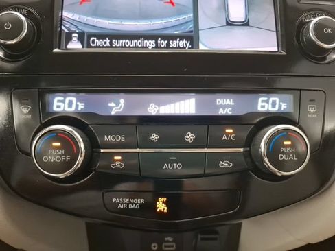 Used 2022 Nissan Rogue Sport SV w/ Technology Package FWD image 26