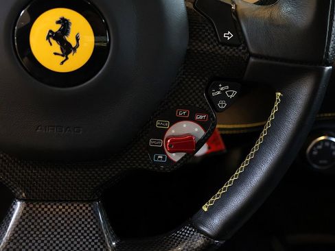 Used 2011 Ferrari 458 Italia Coupe RWD image 92