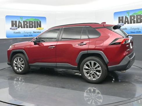 Used 2019 Toyota RAV4 Limited w/ Cold Weather Package image 3